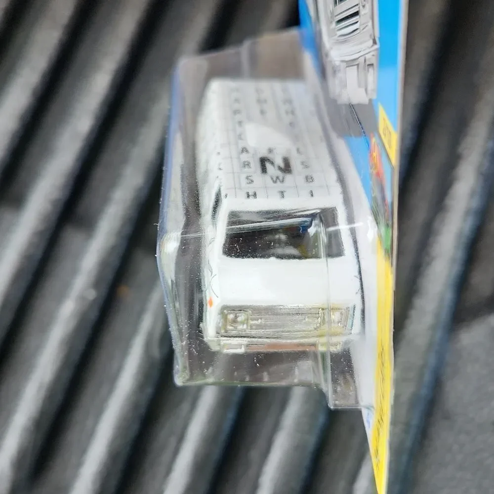 Hot Wheels 2021 70's Van Art Cars NIP